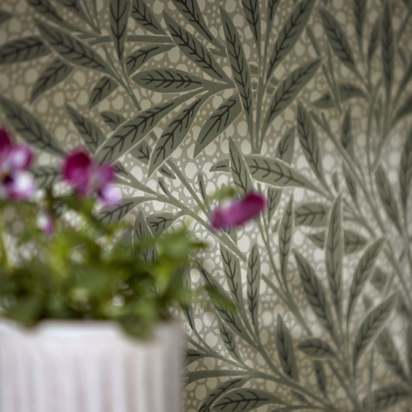 Emery’s Willow Wallpaper - Herball - 217184 - Morris & Co - Premier Wallcovering