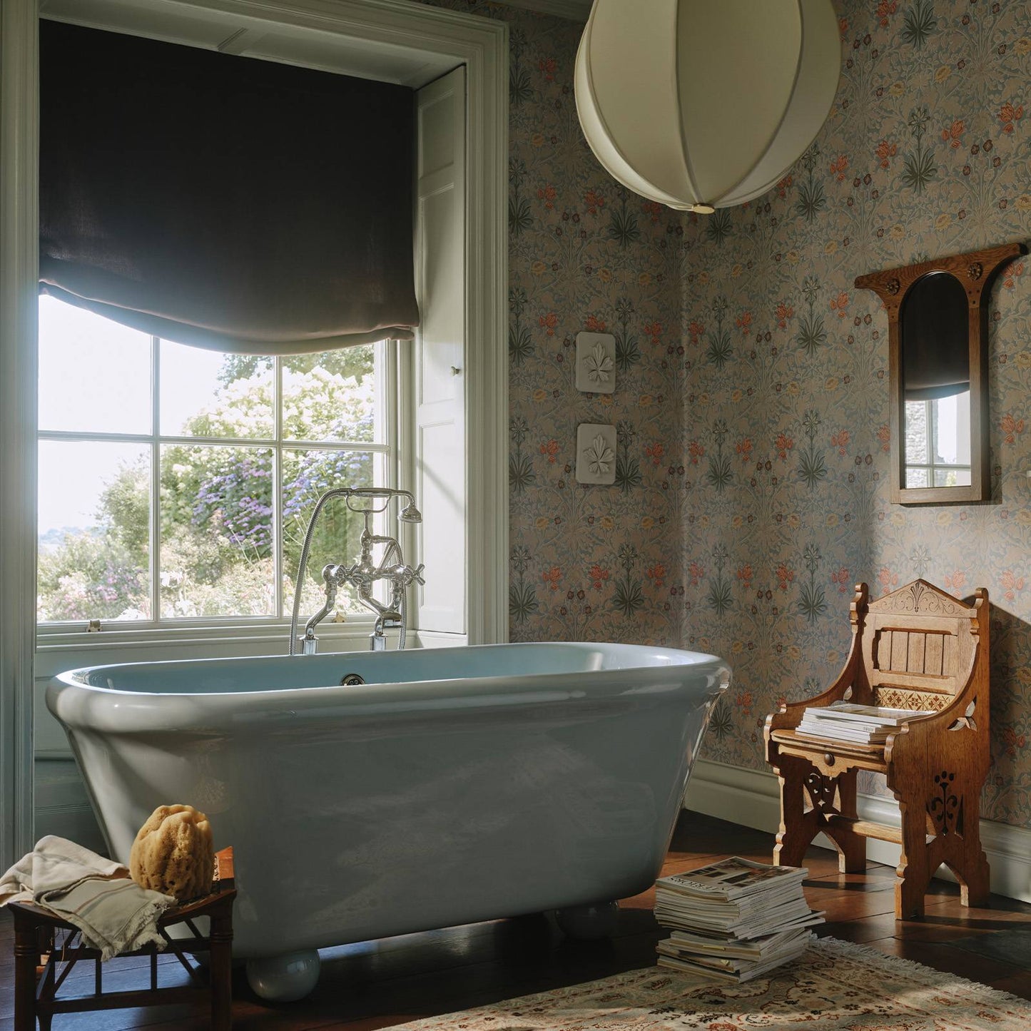 Hyacinth Novellus Wallpaper - Phlox - House of Hackney - 1 - WA - HYA - DI - PHL - XXX - Premier Wallcovering