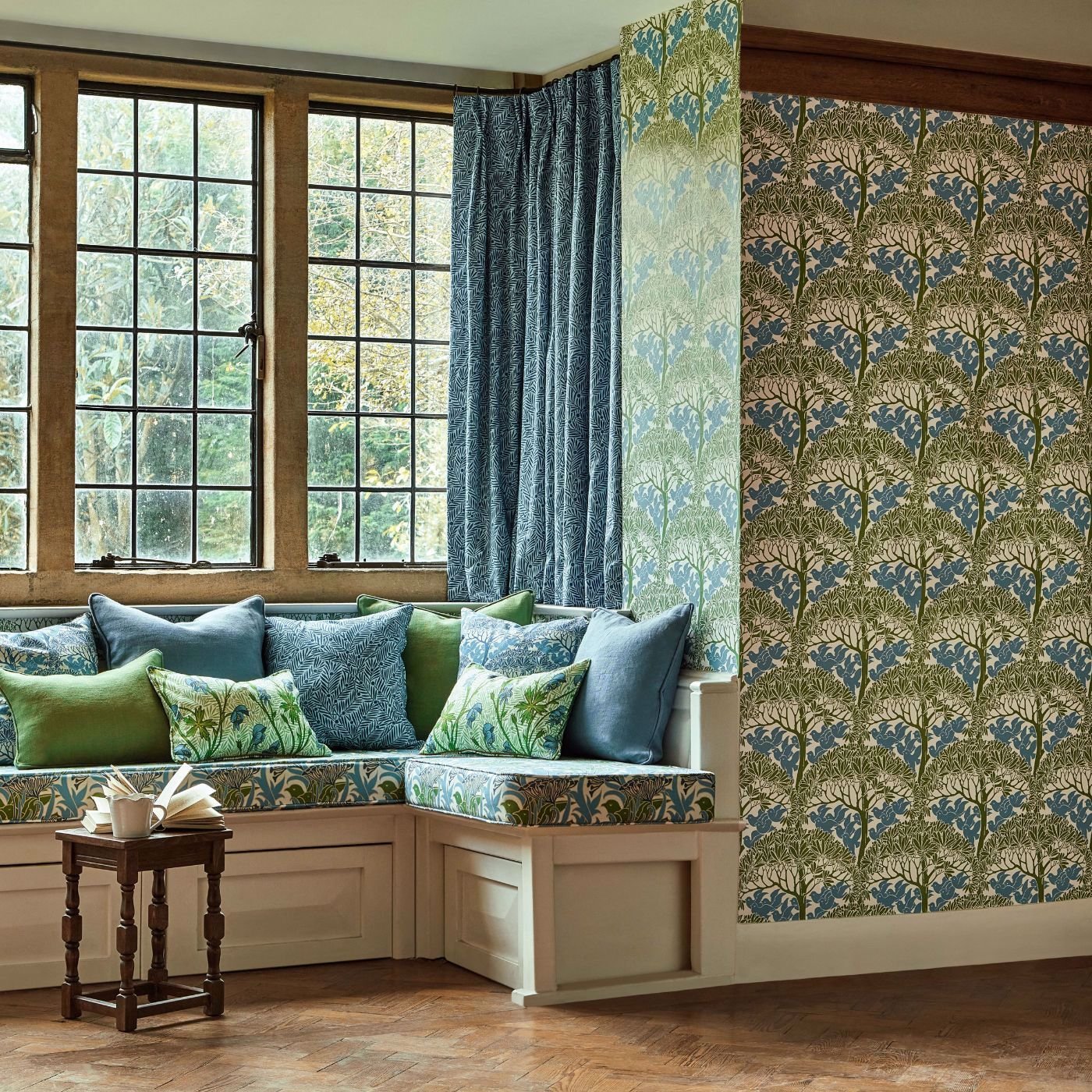 The Savaric Wallpaper - Garden Green - 217340 - Morris & Co - Premier Wallcovering